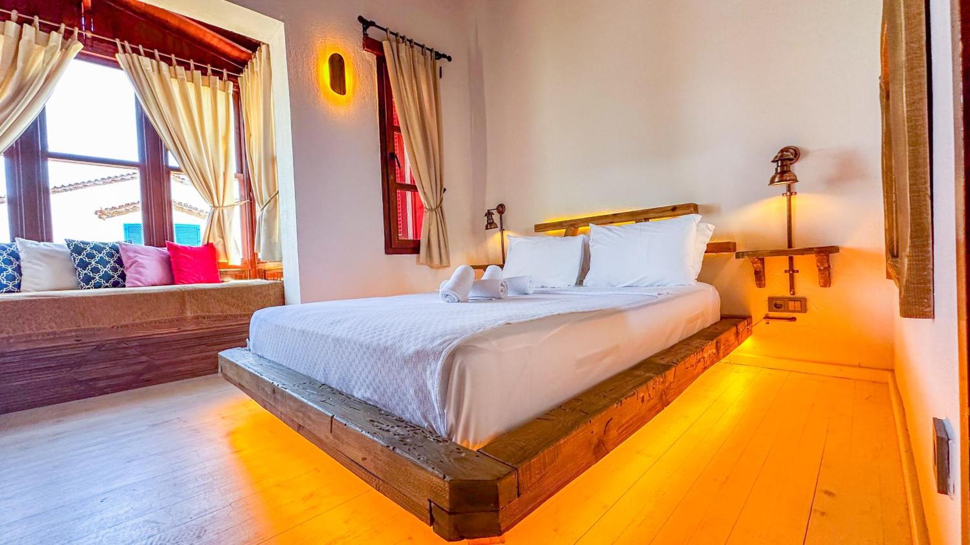 Banana Alacati Food & Stay - Adults Only 외부 사진