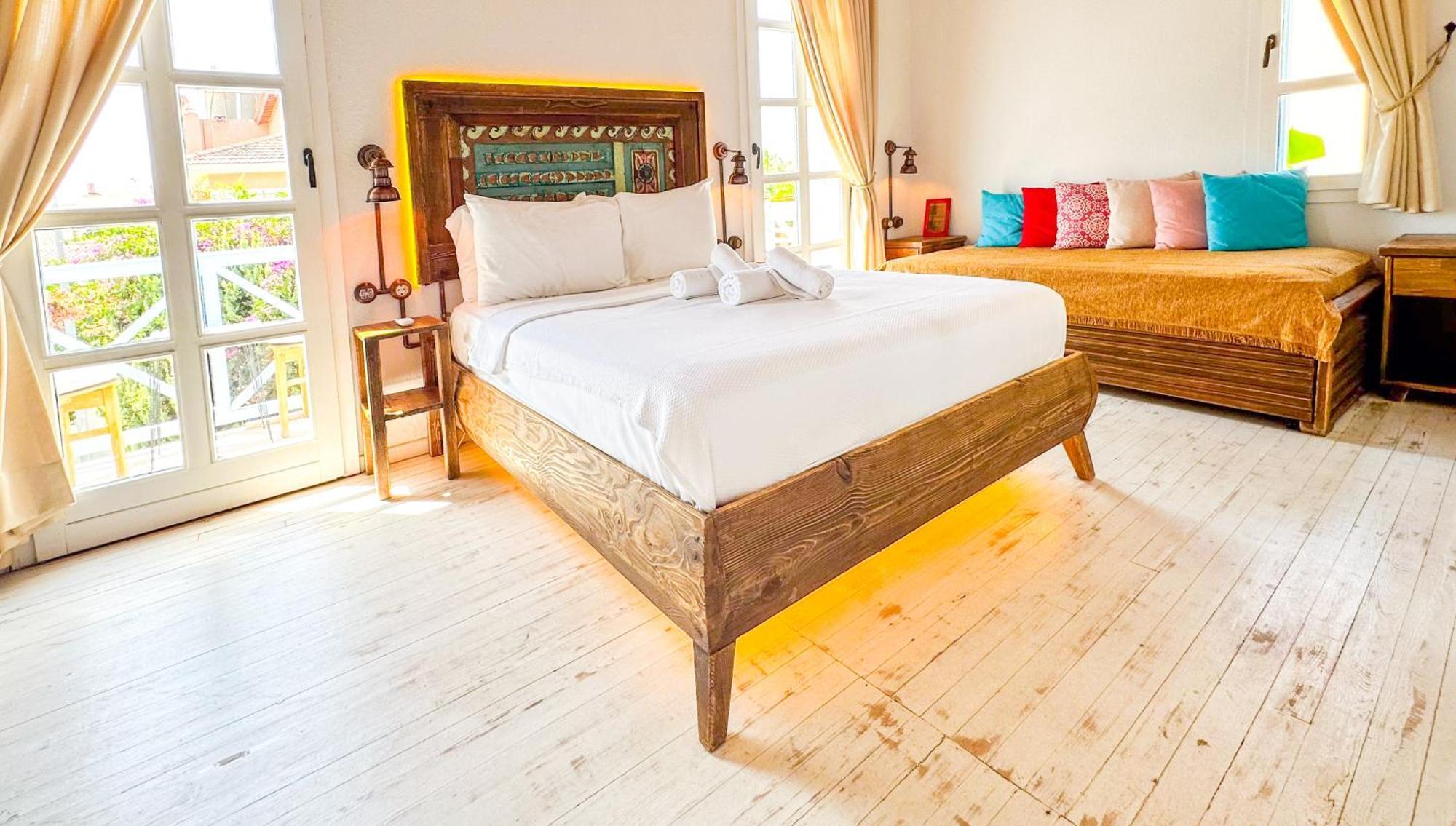 Banana Alacati Food & Stay - Adults Only 외부 사진