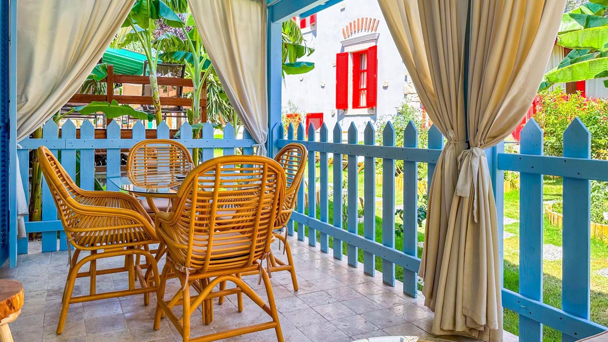 Banana Alacati Food & Stay - Adults Only 외부 사진