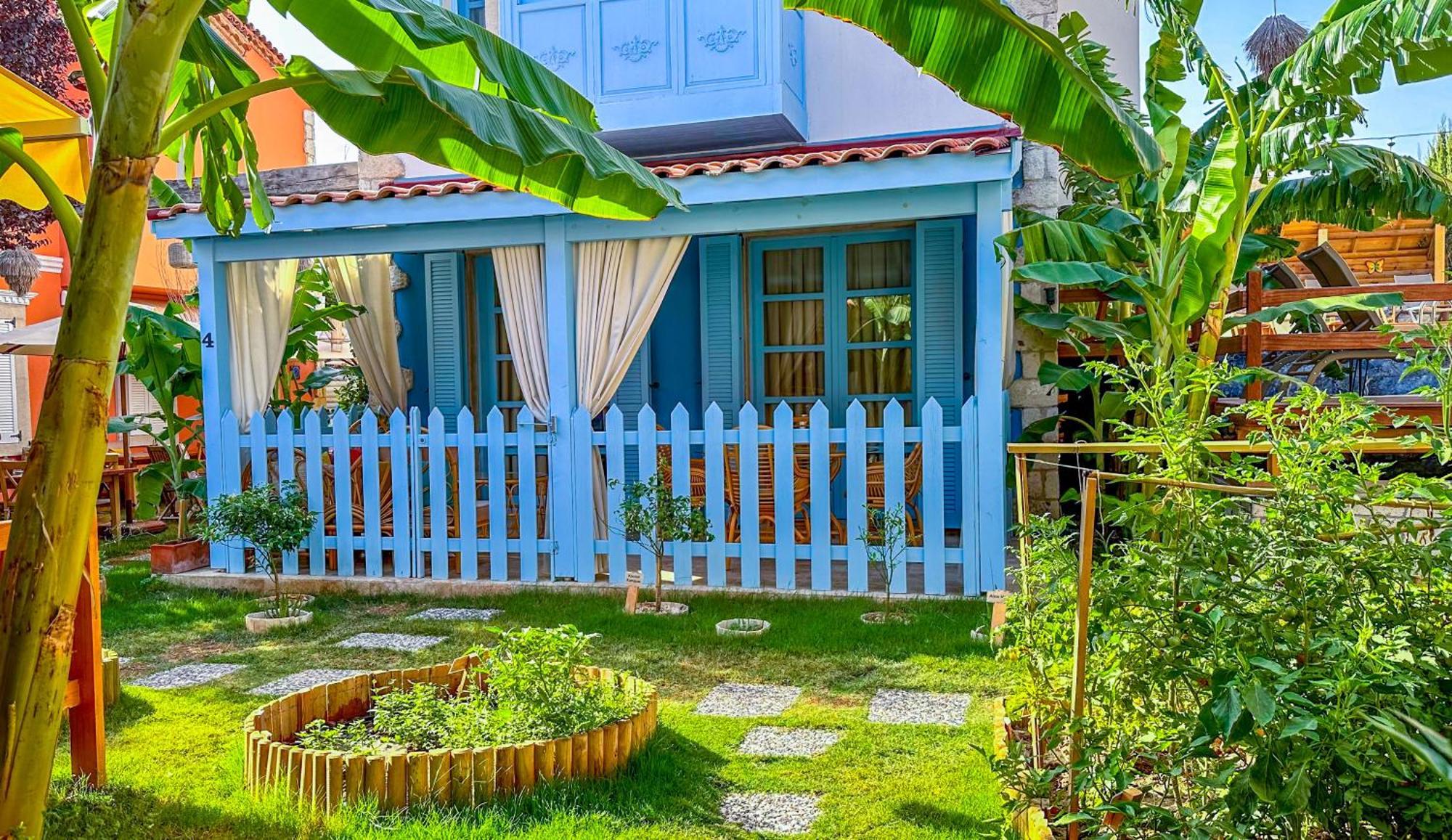 Banana Alacati Food & Stay - Adults Only 외부 사진