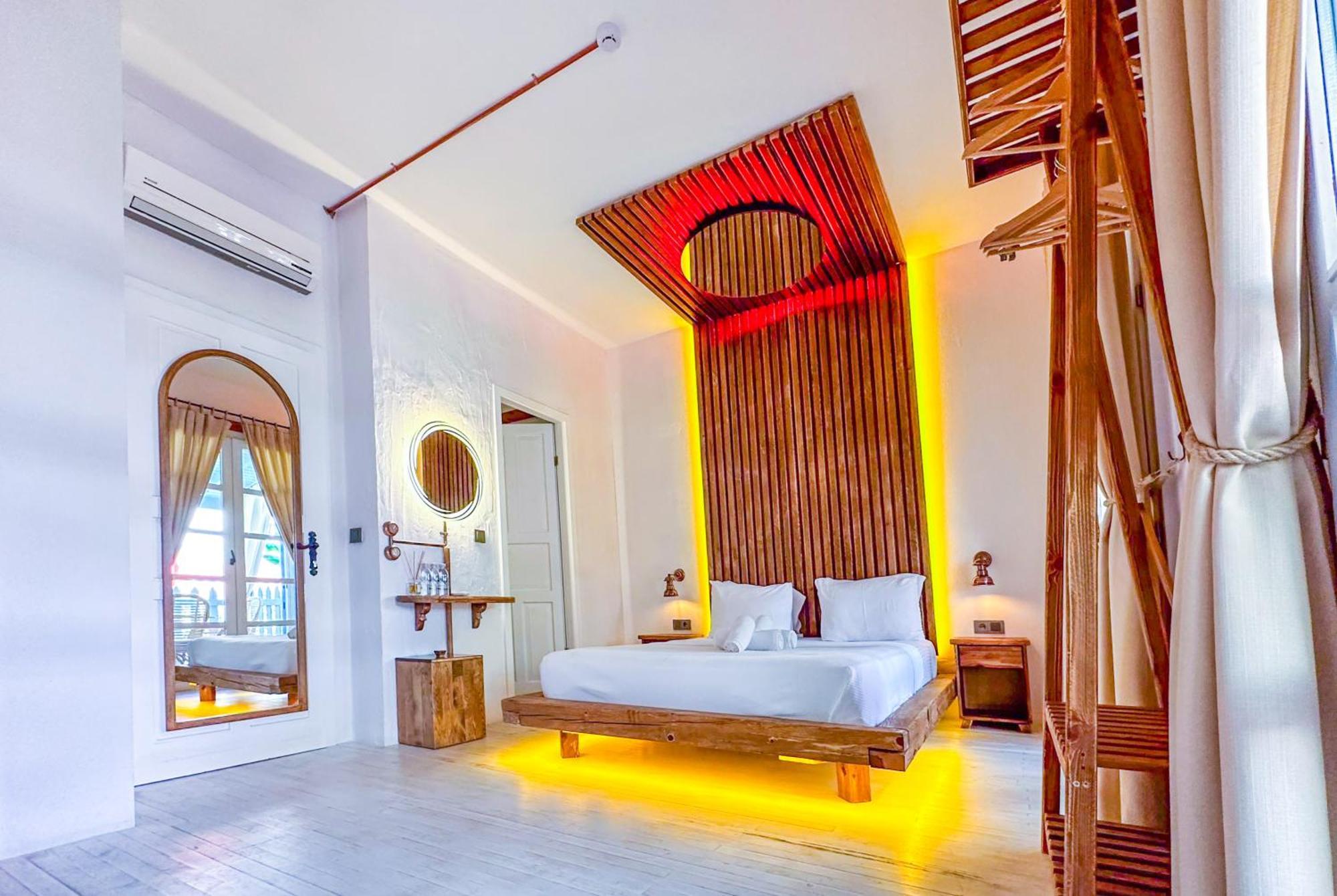 Banana Alacati Food & Stay - Adults Only 외부 사진